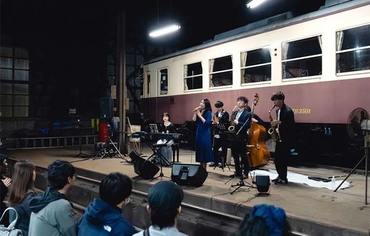 JAZZ TRAIN5